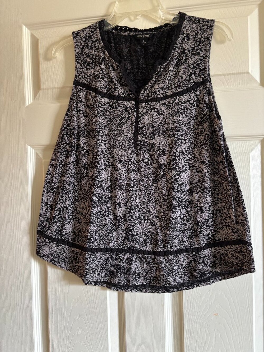 Lucky Brand sleeveless top